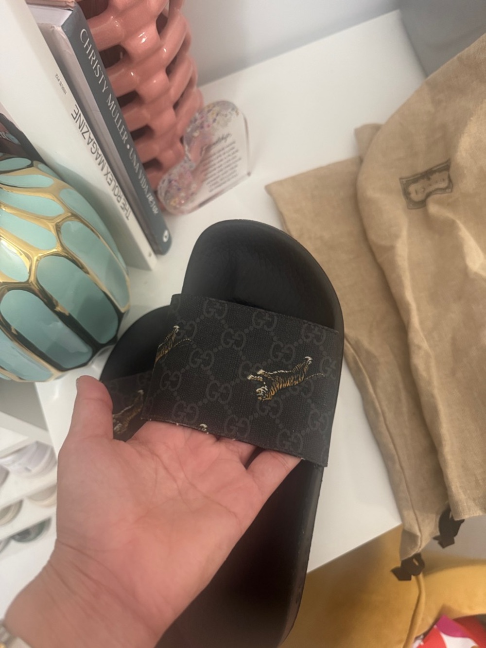 Gucci Black GG Supreme Slide Sandals with Gold Bee Detail Men - Picture 3 of 3